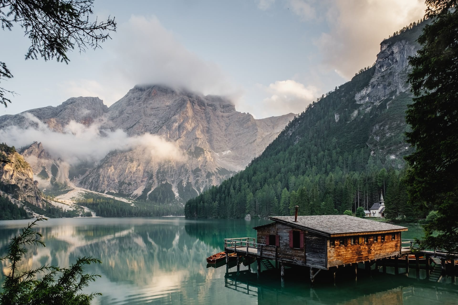 7 Unique Wood Houses That Harmonize With Nature